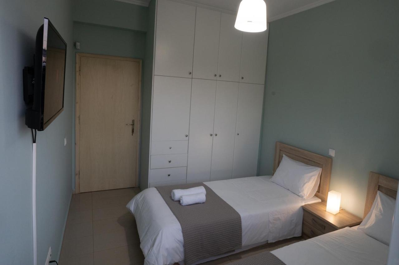 Emvi Apartments II Near Airport ヴラヴローナ エクステリア 写真