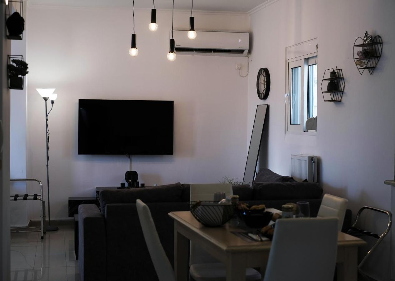 Emvi Apartments II Near Airport ヴラヴローナ エクステリア 写真